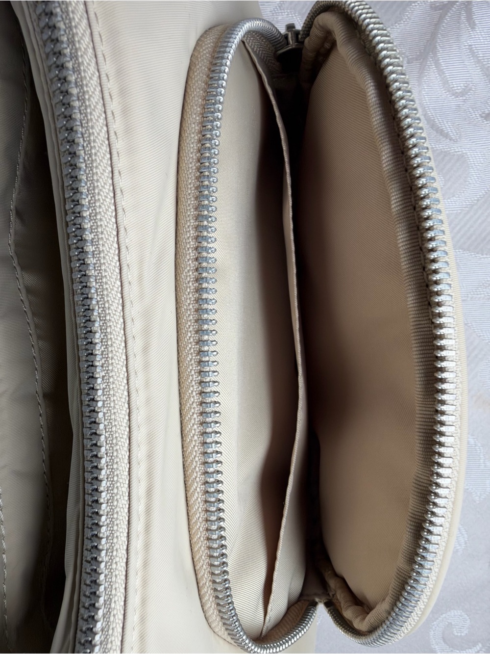 Lululemon Crossbody with Nano Pouch 2L Cream/Beige Shoulder Bag - Picture 7 of 11